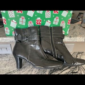 Aerosoles Black Faux Leather Ankle Boots